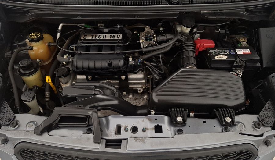 Chevrolet Spark 1.4 LT B MT Hatchback 2016