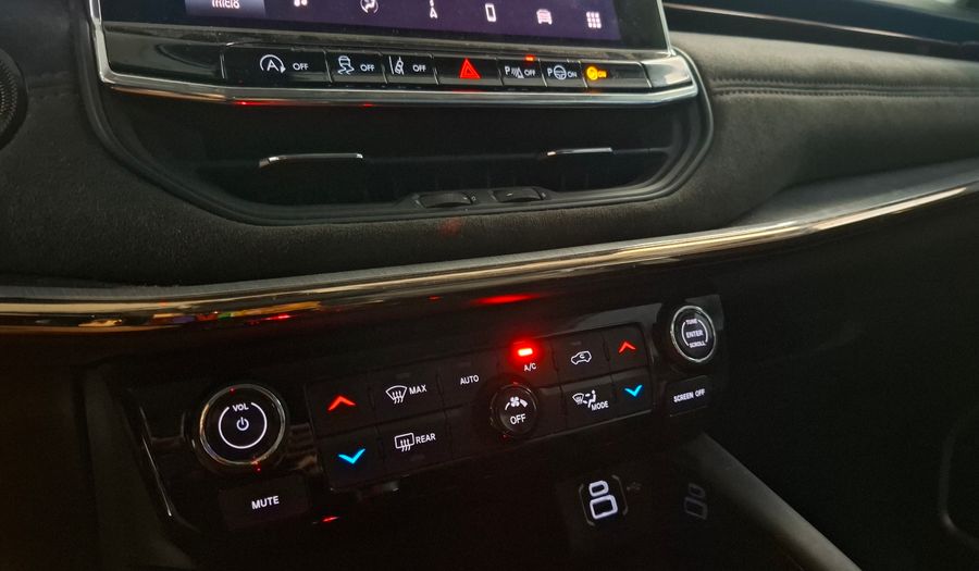 Jeep Commander 1.3 T270 LIMITED AUTO Suv 2024