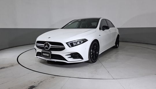 Mercedes Benz • Clase A