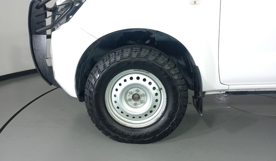 Nissan Frontier 2.5 DOBLE CABINA DIESEL 4WD Pickup 2021