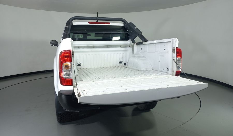 Nissan Frontier 2.5 DOBLE CABINA DIESEL 4WD Pickup 2021