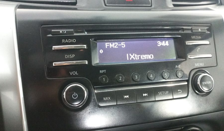 Nissan Frontier 2.5 DOBLE CABINA DIESEL 4WD Pickup 2021