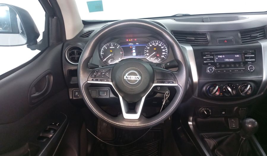 Nissan Frontier 2.5 DOBLE CABINA DIESEL 4WD Pickup 2021