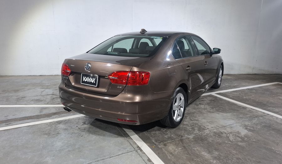 Volkswagen Jetta 2.5 SPORT BASE TIPTRONIC Sedan 2014