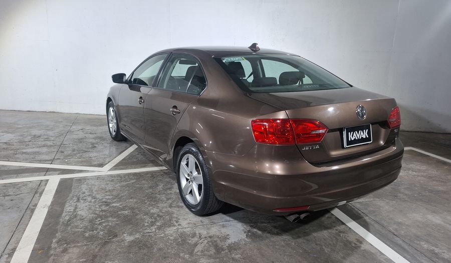 Volkswagen Jetta 2.5 SPORT BASE TIPTRONIC Sedan 2014