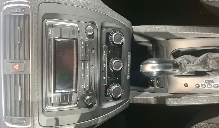 Volkswagen Jetta 2.5 SPORT BASE TIPTRONIC Sedan 2014