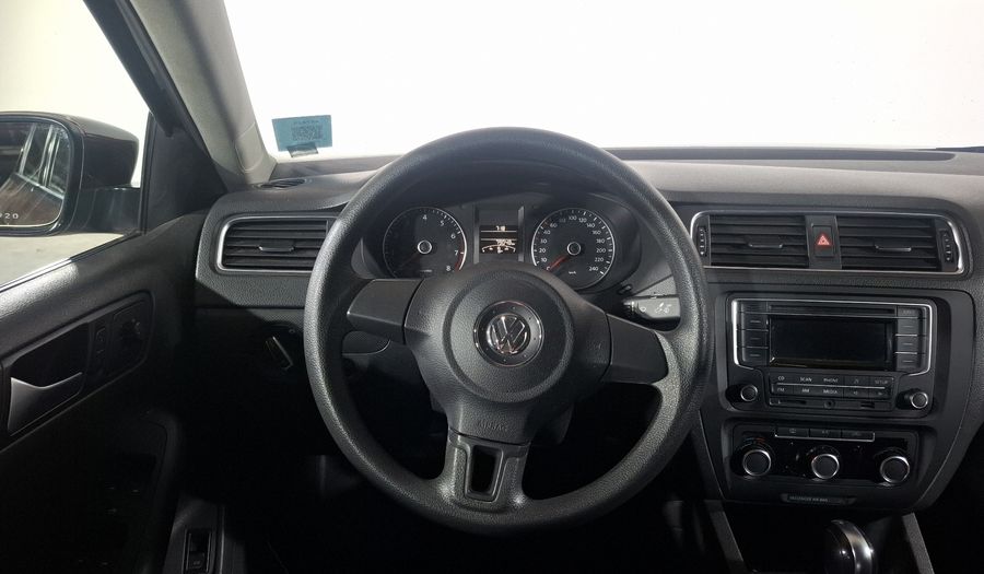 Volkswagen Jetta 2.5 SPORT BASE TIPTRONIC Sedan 2014
