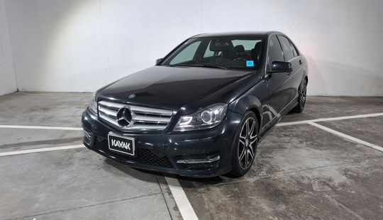Mercedes Benz • Clase C