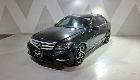 Mercedes Benz • Clase C