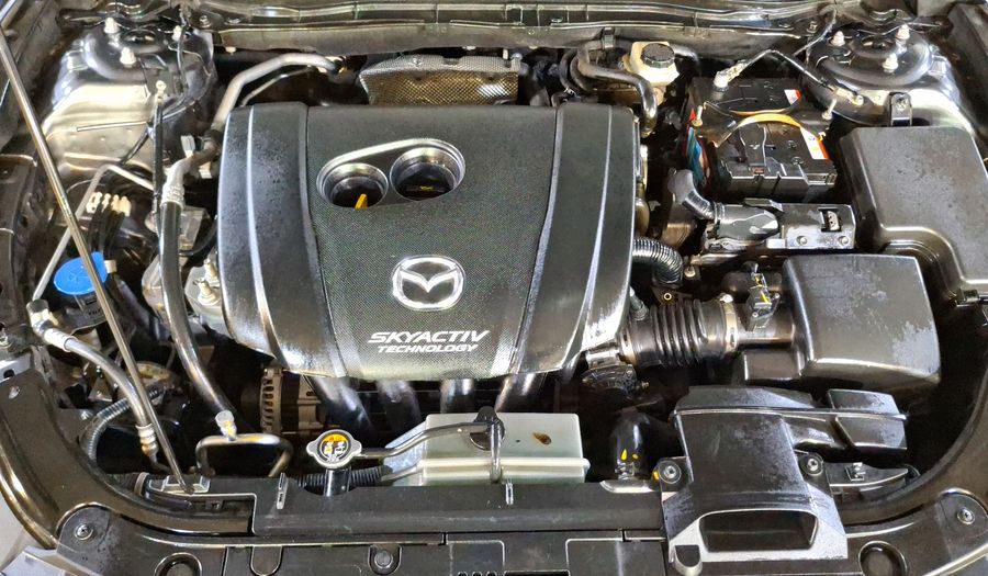 Mazda 3 2.0 SEDAN I TOURING TA Sedan 2015