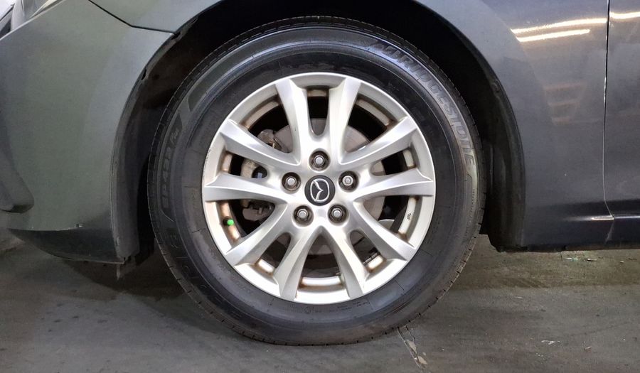 Mazda 3 2.0 SEDAN I TOURING TA Sedan 2015