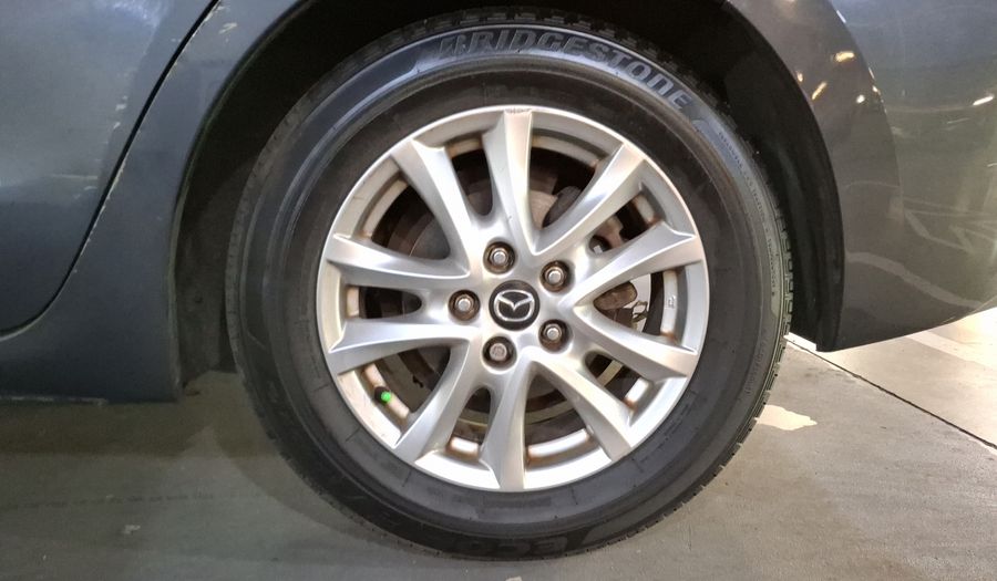 Mazda 3 2.0 SEDAN I TOURING TA Sedan 2015