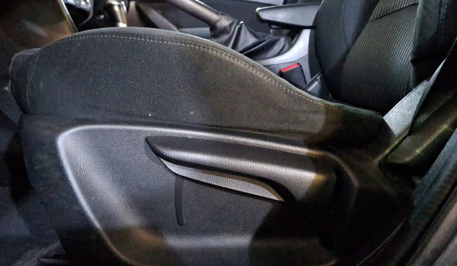 Mazda 3 2.0 SEDAN I TOURING TA Sedan 2015