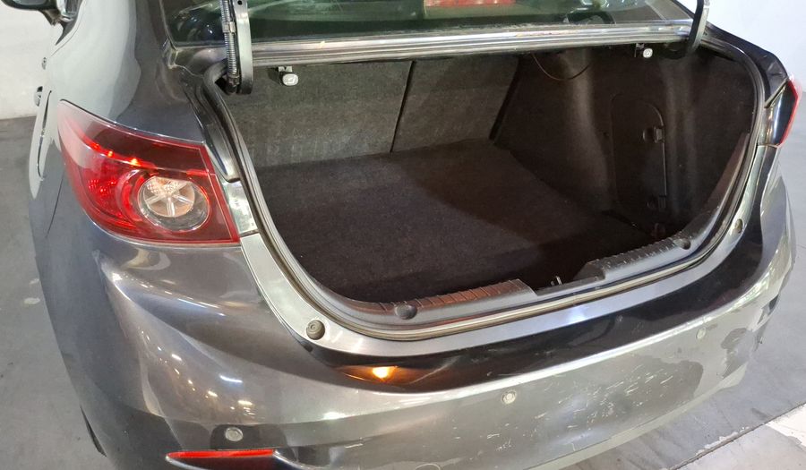 Mazda 3 2.0 SEDAN I TOURING TA Sedan 2015