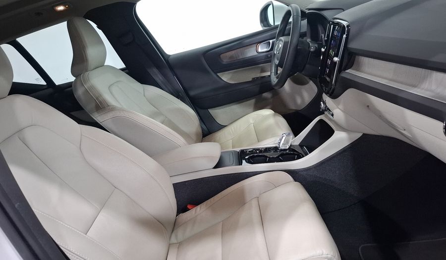 Volvo Xc40 2.0 B4 MHEV ULTIMATE AUTO Suv 2023