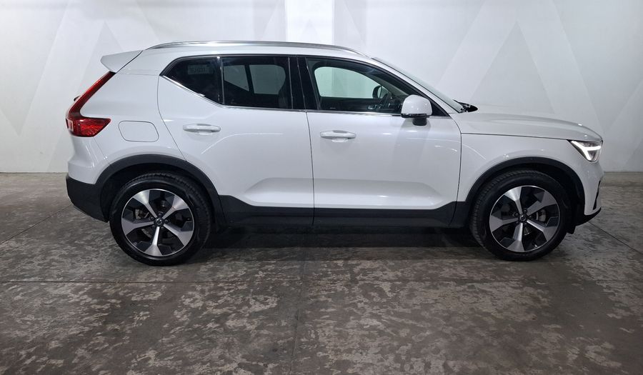 Volvo Xc40 2.0 B4 MHEV ULTIMATE AUTO Suv 2023