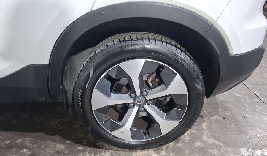 Volvo Xc40 2.0 B4 MHEV ULTIMATE AUTO Suv 2023
