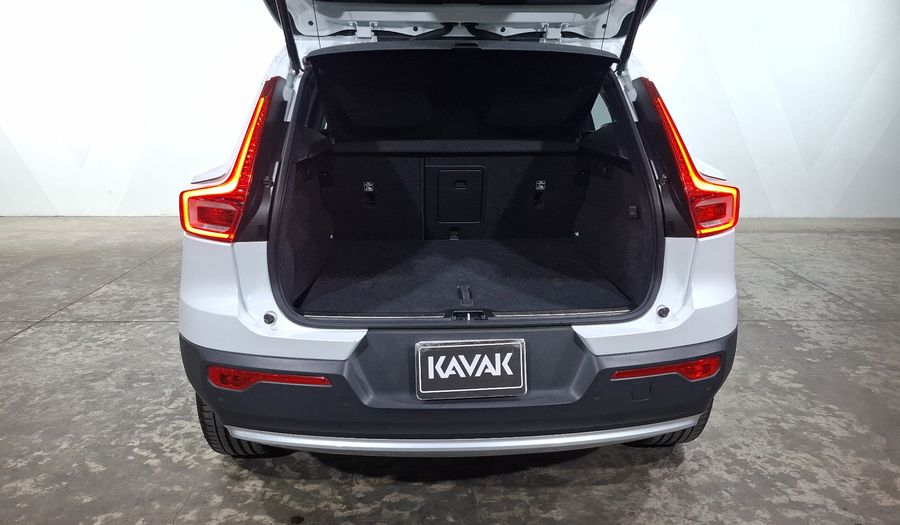 Volvo Xc40 2.0 B4 MHEV ULTIMATE AUTO Suv 2023