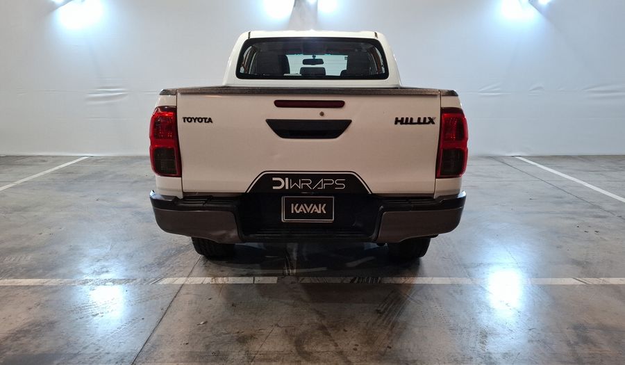 Toyota Hilux 2.7 DOBLE CABINA SR (D-CAB MID) Pickup 2017