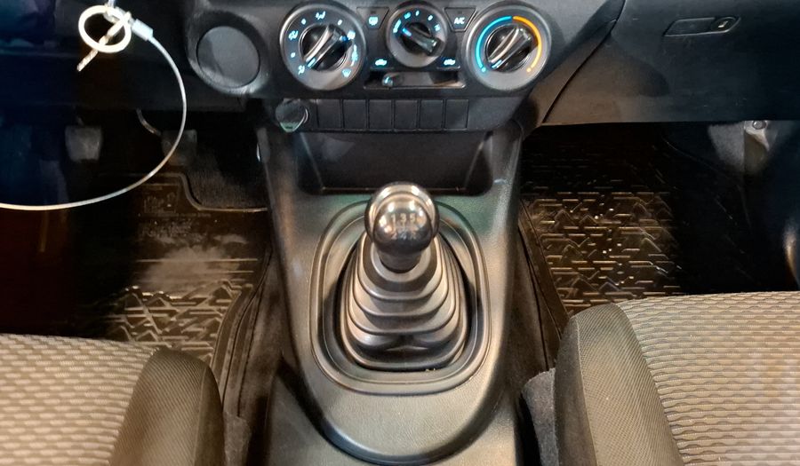 Toyota Hilux 2.7 DOBLE CABINA SR (D-CAB MID) Pickup 2017