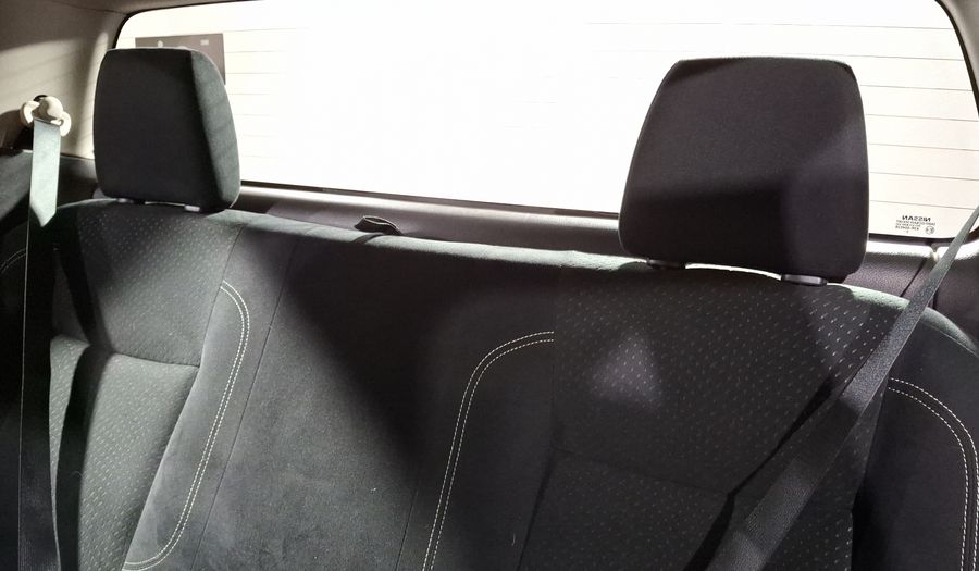 Nissan Np300 2.5 LE TM AC Pickup 2016