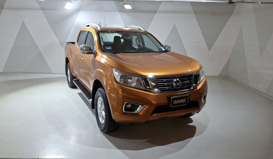 Nissan Np300 2.5 LE TM AC Pickup 2016