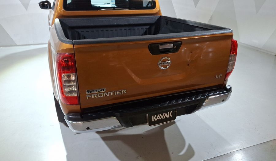 Nissan Np300 2.5 LE TM AC Pickup 2016