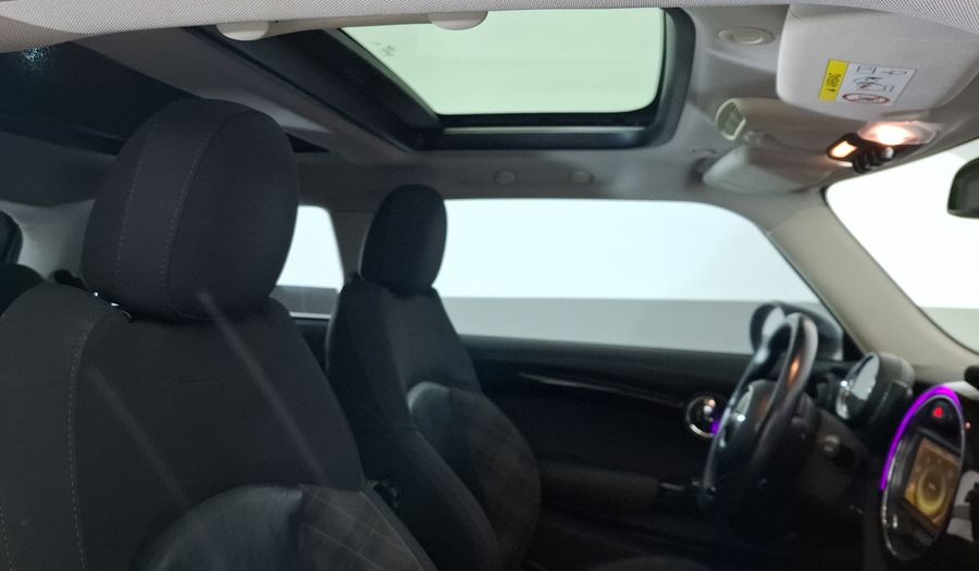 Mini Cooper 1.5 COOPER CHILI AT Hatchback 2016