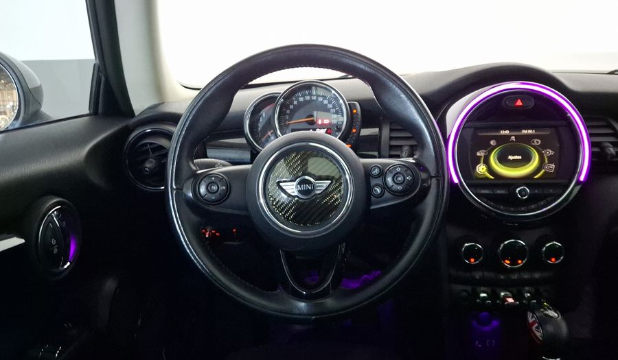 Mini Cooper 1.5 COOPER CHILI AT Hatchback 2016