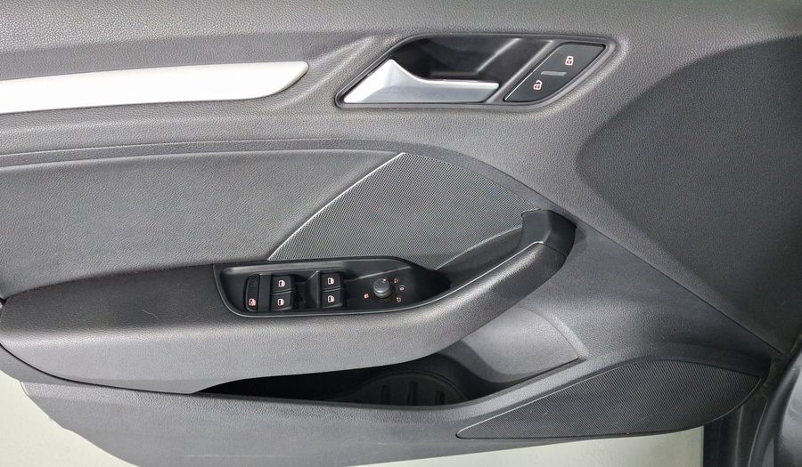 Audi A3 1.8 TFSI AMBIENTE S TRONIC Sedan 2016