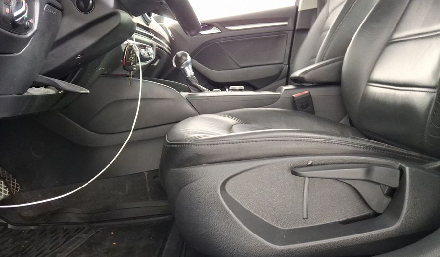 Audi A3 1.8 TFSI AMBIENTE S TRONIC Sedan 2016