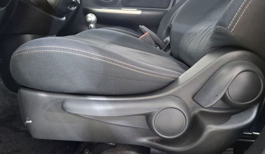 Nissan March 1.6 ADVANCE AT Hatchback 2016