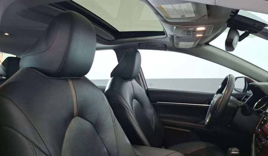 Toyota Camry 2.5 XLE NAVI HV AUTO Sedan 2020