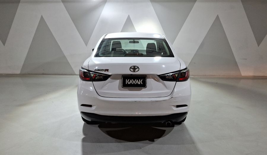 Toyota Yaris 1.5 R XLE AUTO Sedan 2020