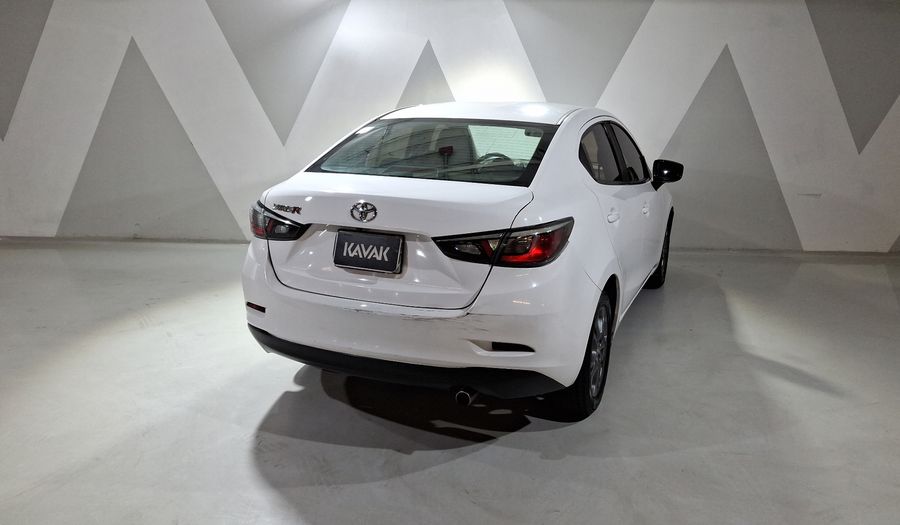 Toyota Yaris 1.5 R XLE AUTO Sedan 2020