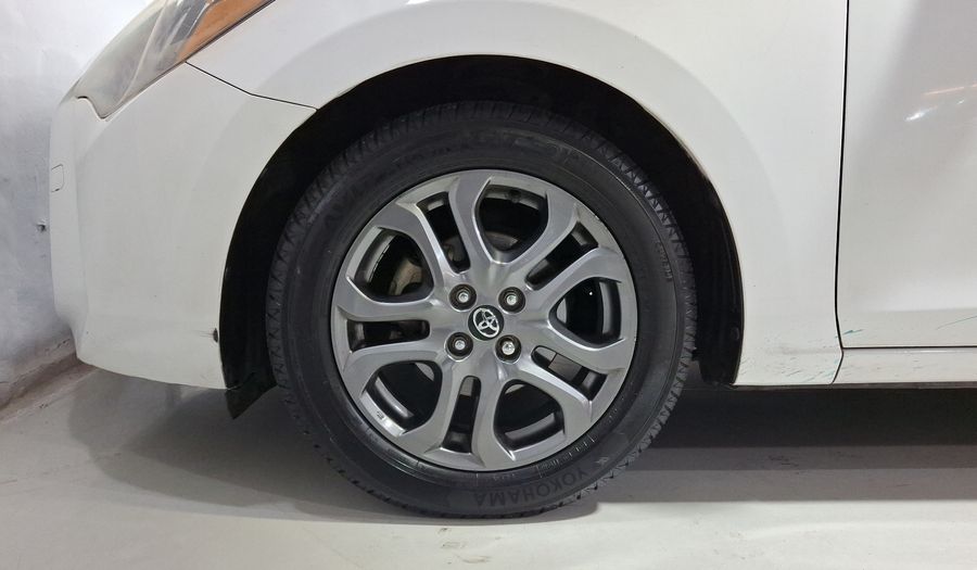 Toyota Yaris 1.5 R XLE AUTO Sedan 2020