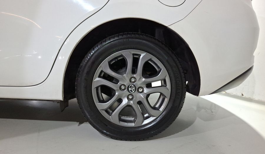 Toyota Yaris 1.5 R XLE AUTO Sedan 2020