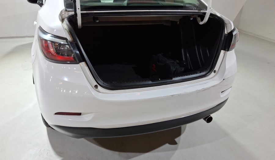 Toyota Yaris 1.5 R XLE AUTO Sedan 2020