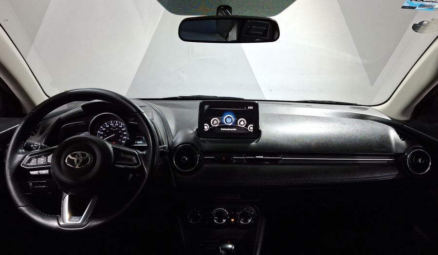 Toyota Yaris 1.5 R XLE AUTO Sedan 2020