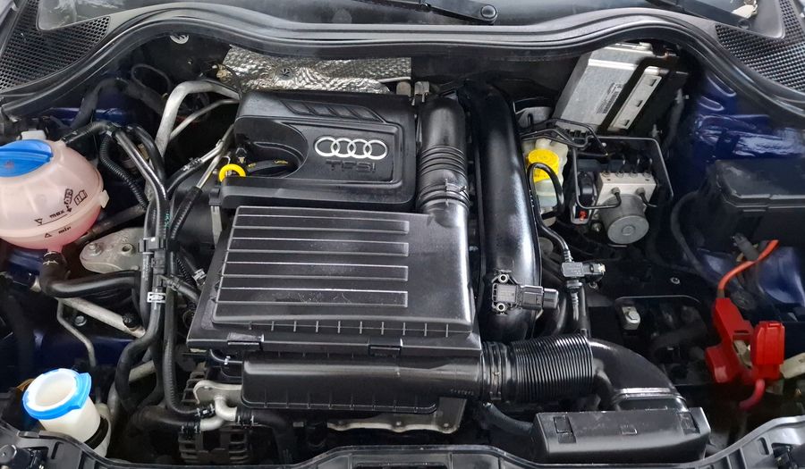 Audi A1 1.4 TFSI COOL MT Hatchback 2016