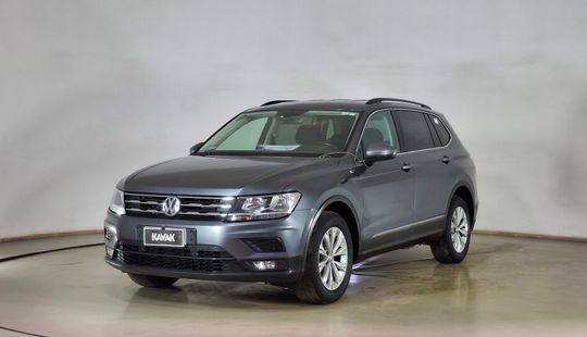 Volkswagen • Tiguan