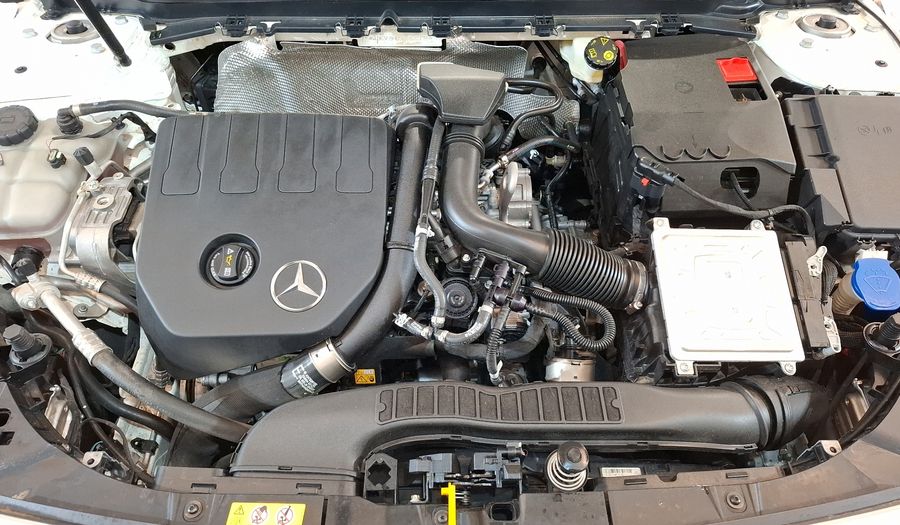 Mercedes Benz Clase A 1.3 200 PROGRESSIVE DCT Hatchback 2023