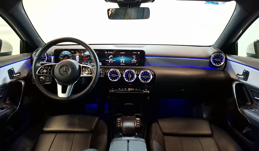 Mercedes Benz Clase A 1.3 200 PROGRESSIVE DCT Hatchback 2023