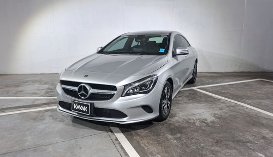 Mercedes Benz • Clase CLA