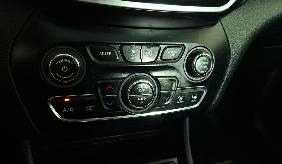 Jeep Cherokee 2.4 AUTO LONGITUDE Suv 2020