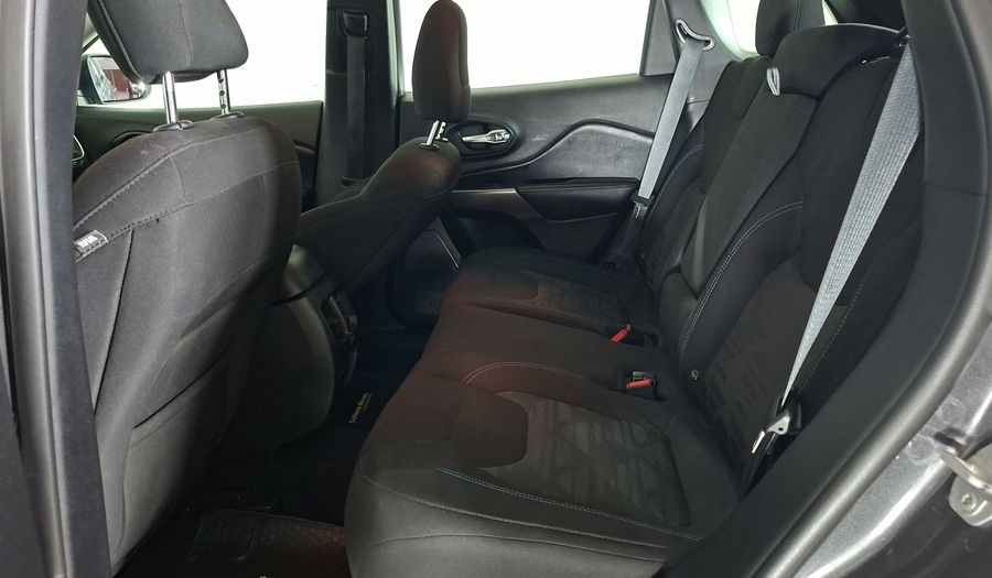 Jeep Cherokee 2.4 AUTO LONGITUDE Suv 2020