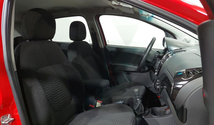 Fiat Palio 1.6 SPORTING MT Hatchback 2017