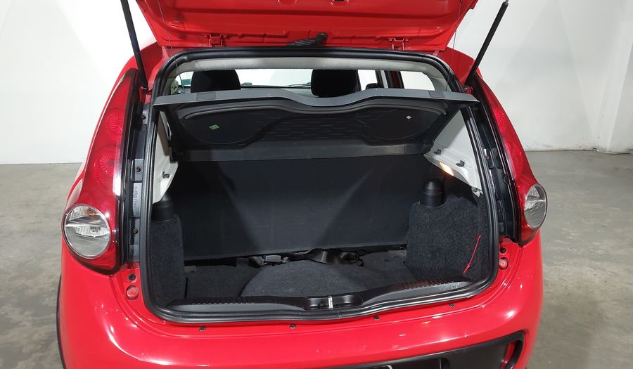 Fiat Palio 1.6 SPORTING MT Hatchback 2017