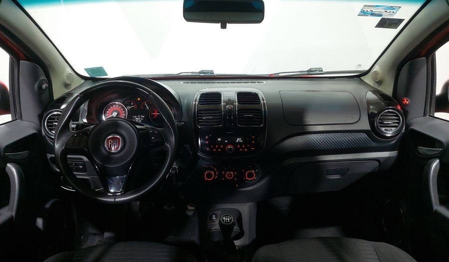 Fiat Palio 1.6 SPORTING MT Hatchback 2017