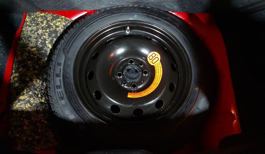 Fiat Palio 1.6 SPORTING MT Hatchback 2017